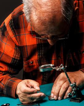 查尔斯·温宁格-合川区浪琴维修服务中心制表师