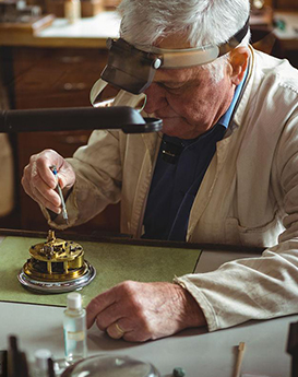 利亚姆·布朗-南岸区浪琴维修服务中心制表师